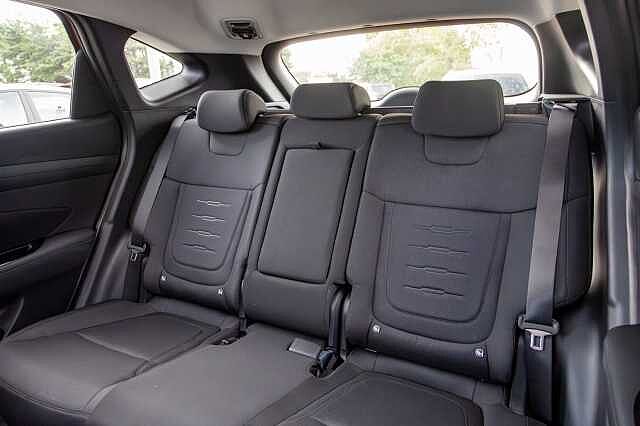 Hyundai TUCSON 1.6T Advance 5dr