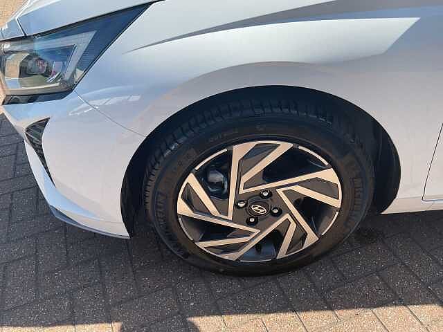 Hyundai I20 1.0T GDi Advance 5dr Atlas White