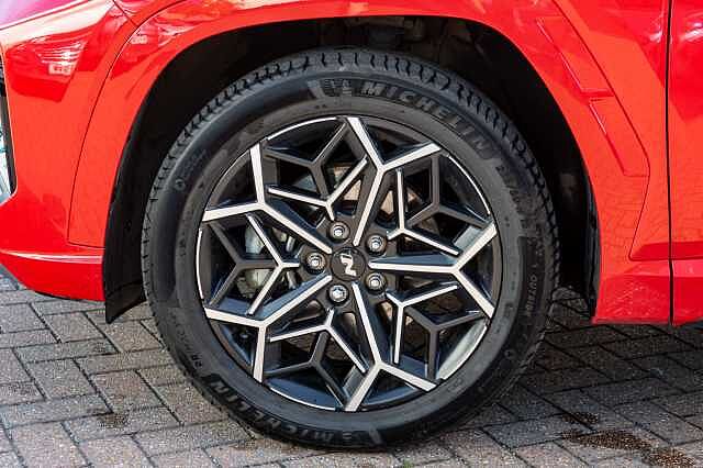 Hyundai TUCSON 1.6 TGDi Hybrid 230 N Line S 5dr 2WD Auto Engine Red