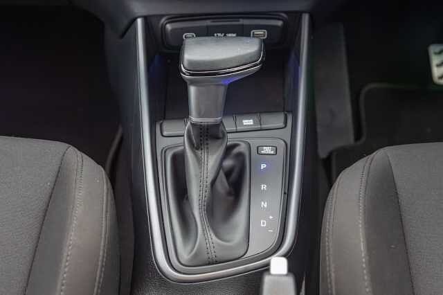 Hyundai BAYON HATCHBACK 1.0 TGDi Advance 5dr DCT Blue