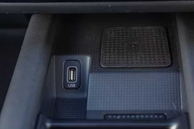 Hyundai IONIQ 6 E (228ps) Premium 77kWh (Single Motor) RWD