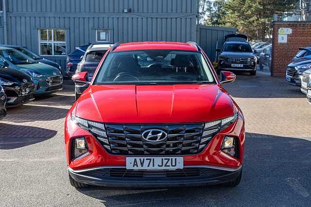 Hyundai TUCSON 1.6 TGDi SE Connect 5dr 2WD Engine Red