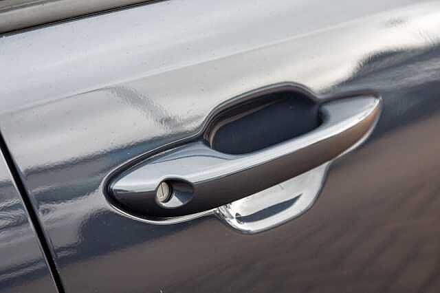 Hyundai i10 1.0 MPi SE Connect 5dr