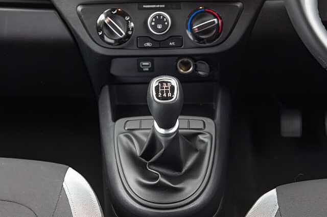 Hyundai i10 1.0 MPi SE Connect 5dr