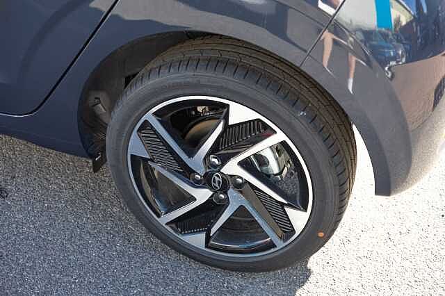 Hyundai i10 1.2 [79] Premium 5dr Auto [Nav]