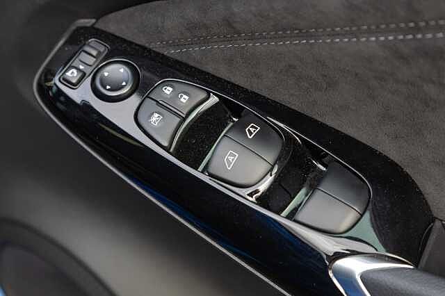 Nissan Juke 1.6 Hybrid Tekna+ 5dr Auto