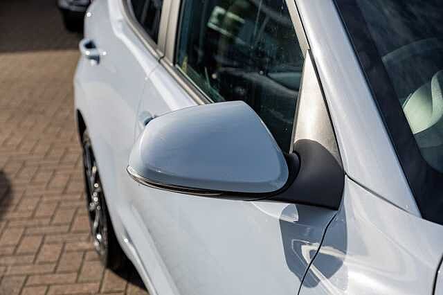 Hyundai i10 1.0 MPi Premium 5dr