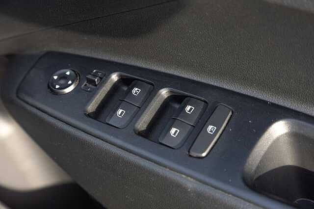 Hyundai i10 1.0 MPi Premium 5dr