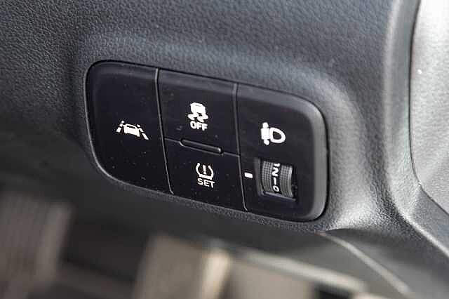 Hyundai i10 1.0 MPi Premium 5dr