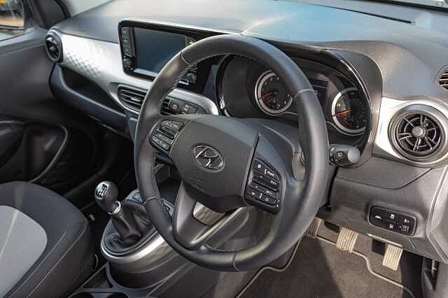 Hyundai i10 1.0 MPi Premium 5dr