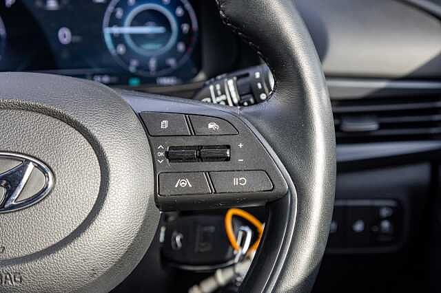 Hyundai BAYON 1.0 TGDi 48V MHEV Premium 5dr DCT Dragon Red