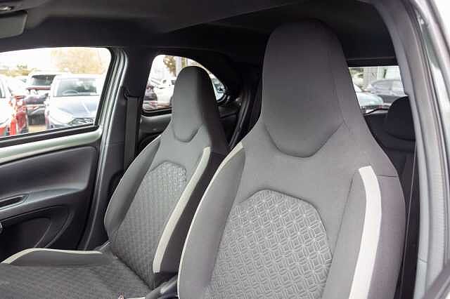 Toyota Aygo X 1.0 VVT-i Edge 5dr Auto