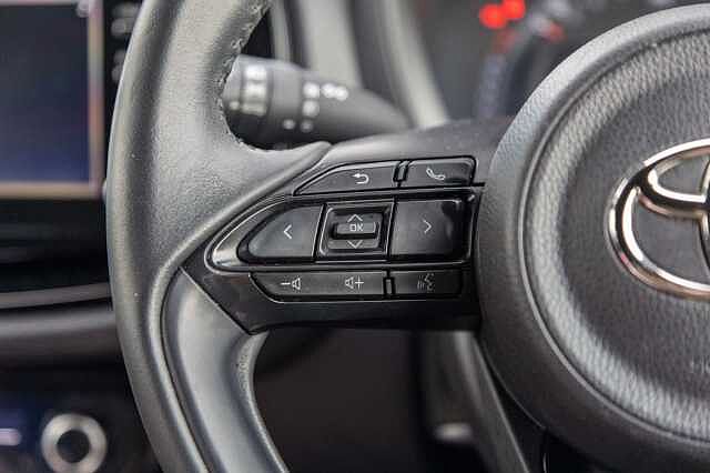 Toyota Aygo X 1.0 VVT-i Edge 5dr Auto