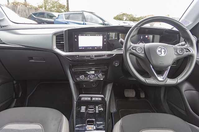 Vauxhall Mokka 100kW SE Nav Premium 50kWh 5dr Auto