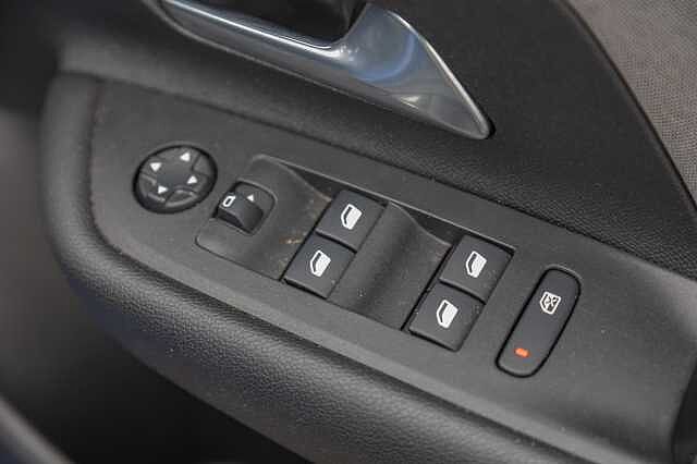 Vauxhall Mokka 100kW SE Nav Premium 50kWh 5dr Auto