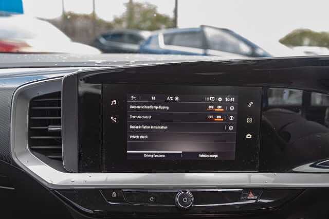 Vauxhall Mokka 100kW SE Nav Premium 50kWh 5dr Auto