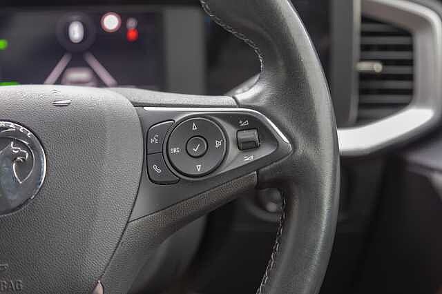 Vauxhall Mokka 100kW SE Nav Premium 50kWh 5dr Auto