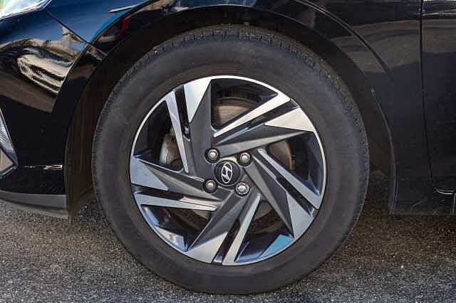Hyundai I20 1.0T GDi 48V MHD SE Connect 5dr Phantom Black