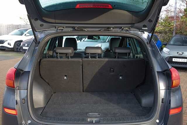 Hyundai TUCSON 1.6 CRDi 48V MHD 136 N Line 5dr 2WD Grey