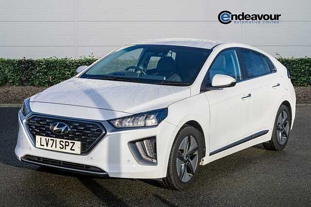 Hyundai IONIQ 1.6 GDi Hybrid Premium SE 5dr DCT White