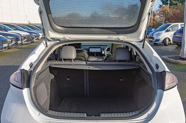 Hyundai IONIQ 1.6 GDi Hybrid Premium SE 5dr DCT White