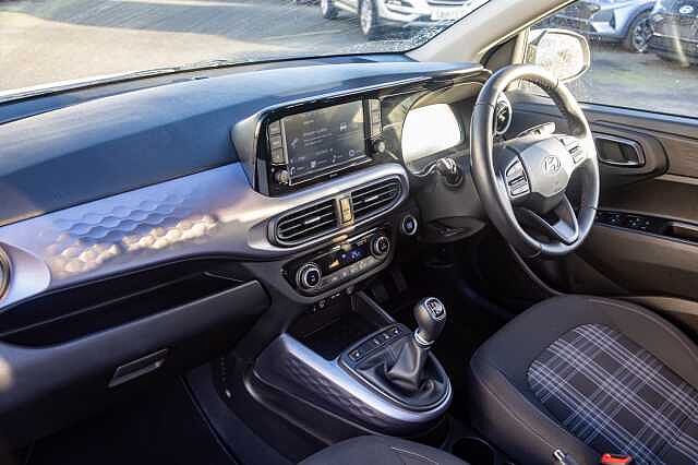 Hyundai i10 1.0 MPi Premium 5dr