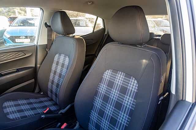 Hyundai i10 1.0 MPi Premium 5dr