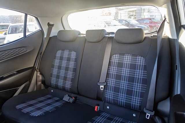 Hyundai i10 1.0 MPi Premium 5dr