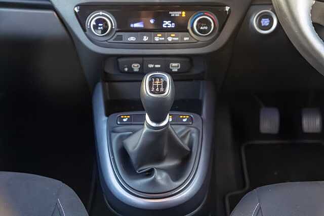 Hyundai i10 1.0 MPi Premium 5dr