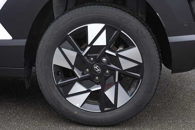 Hyundai KONA 1.6 Hybrid 129 Ultimate 5dr DCT Atlas White