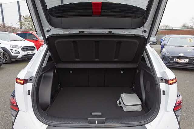 Hyundai KONA 1.6 Hybrid 129 Ultimate 5dr DCT Atlas White