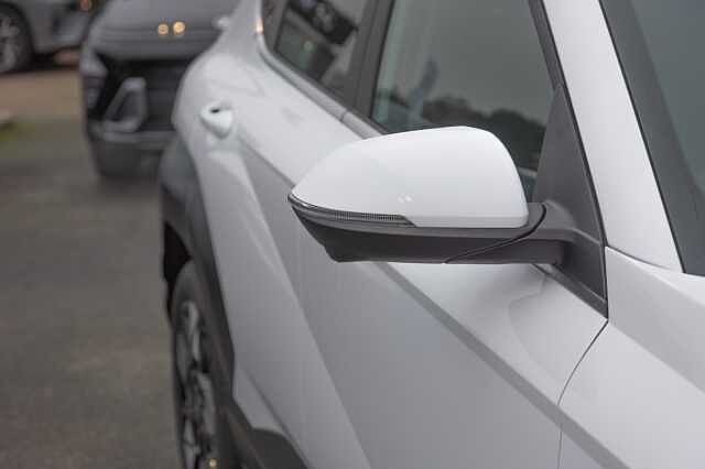 Hyundai KONA 1.6 Hybrid 129 Ultimate 5dr DCT Atlas White
