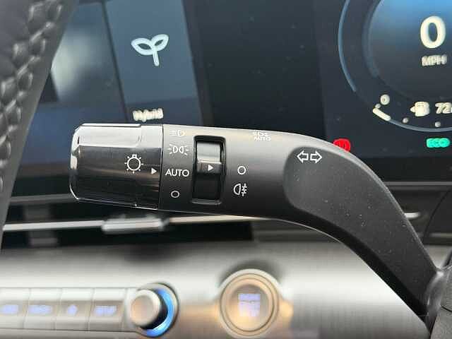 Hyundai KONA 1.6 Hybrid 129 Ultimate 5dr DCT Meta BLUE