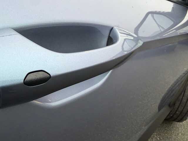 Hyundai KONA 1.6 Hybrid 129 Ultimate 5dr DCT Meta BLUE