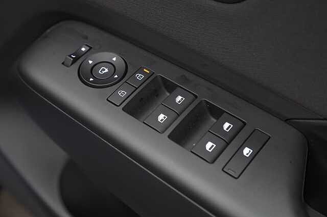 Hyundai KONA 1.6 Hybrid 129 Advance 5dr DCT Meta BLUE