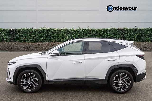 Hyundai TUCSON 1.6T Hybrid Ultimate 5dr Auto Atlas White