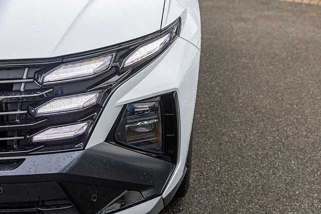 Hyundai TUCSON 1.6T Hybrid Ultimate 5dr Auto Atlas White