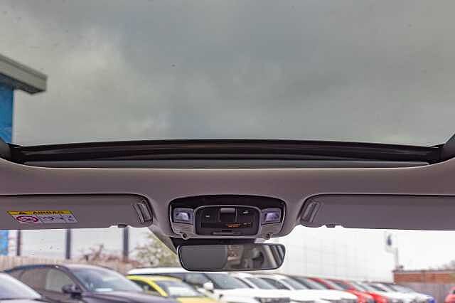 Hyundai TUCSON 1.6T Hybrid Ultimate 5dr Auto Atlas White