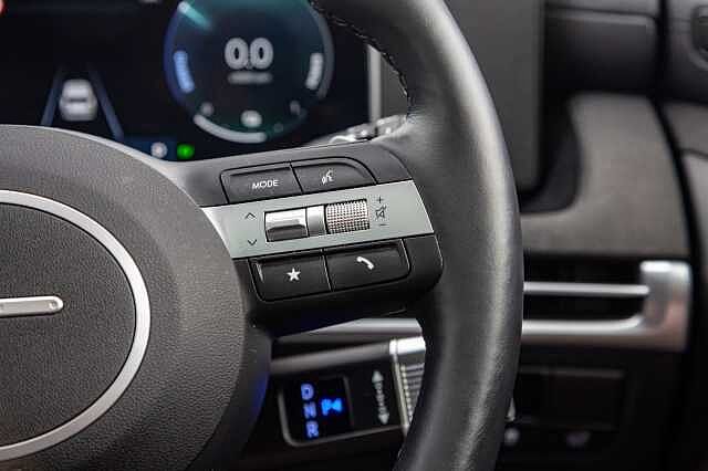 Hyundai TUCSON 1.6T Hybrid Ultimate 5dr Auto Atlas White