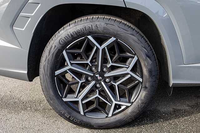 Hyundai TUCSON 1.6 TGDi Plug-in Hybrid N Line 5dr 4WD Auto Shadow Grey