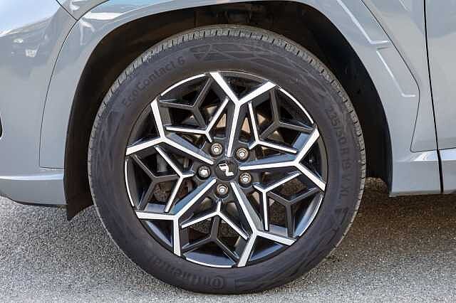 Hyundai TUCSON 1.6 TGDi Plug-in Hybrid N Line 5dr 4WD Auto Shadow Grey