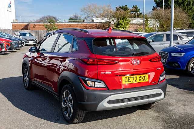 Hyundai KONA 1.6 GDi Hybrid SE Connect 5dr DCT Red