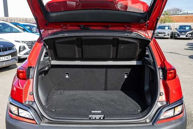 Hyundai KONA 1.6 GDi Hybrid SE Connect 5dr DCT Red