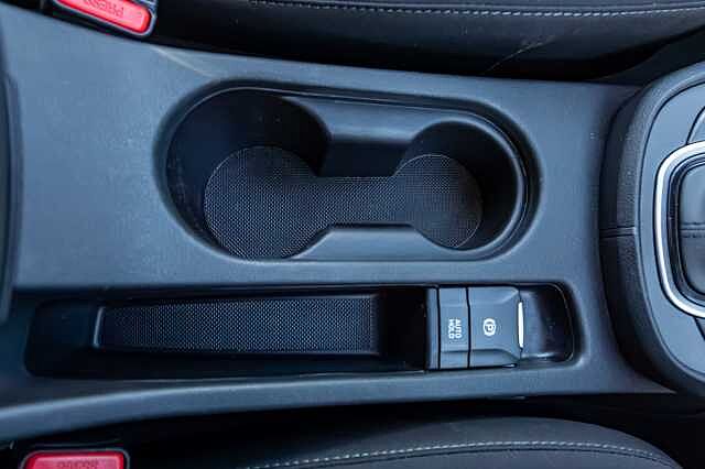 Hyundai KONA 1.6 GDi Hybrid SE Connect 5dr DCT Red