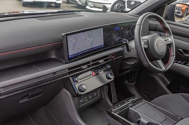 Hyundai TUCSON 1.6T Hybrid N Line S 5dr Auto Abyss Black