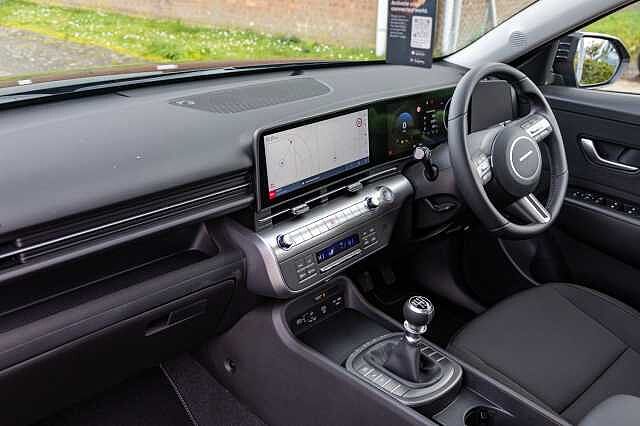 Hyundai KONA 1.6T 138 Advance 5dr Abyss Black