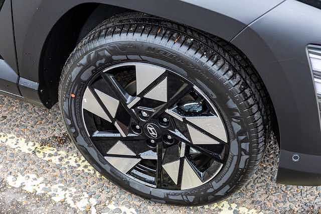 Hyundai KONA 1.0T 100 Ultimate 5dr Abyss Black