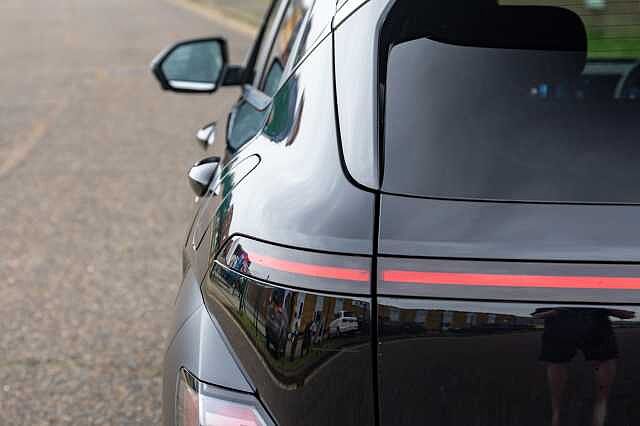 Hyundai KONA 1.0T 100 Ultimate 5dr Abyss Black