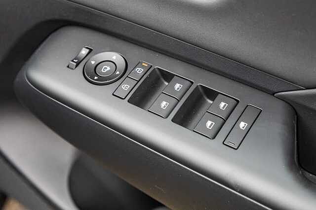 Hyundai KONA 1.0T 100 Ultimate 5dr Abyss Black