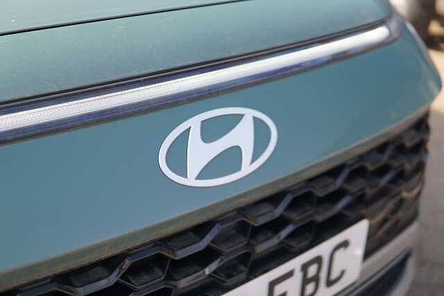 Hyundai BAYON 1.0 TGDi Ultimate 5dr Mangrove Green